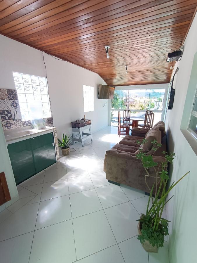 Hostel Casa Da Vo Rosa Governador Celso Ramos Luaran gambar