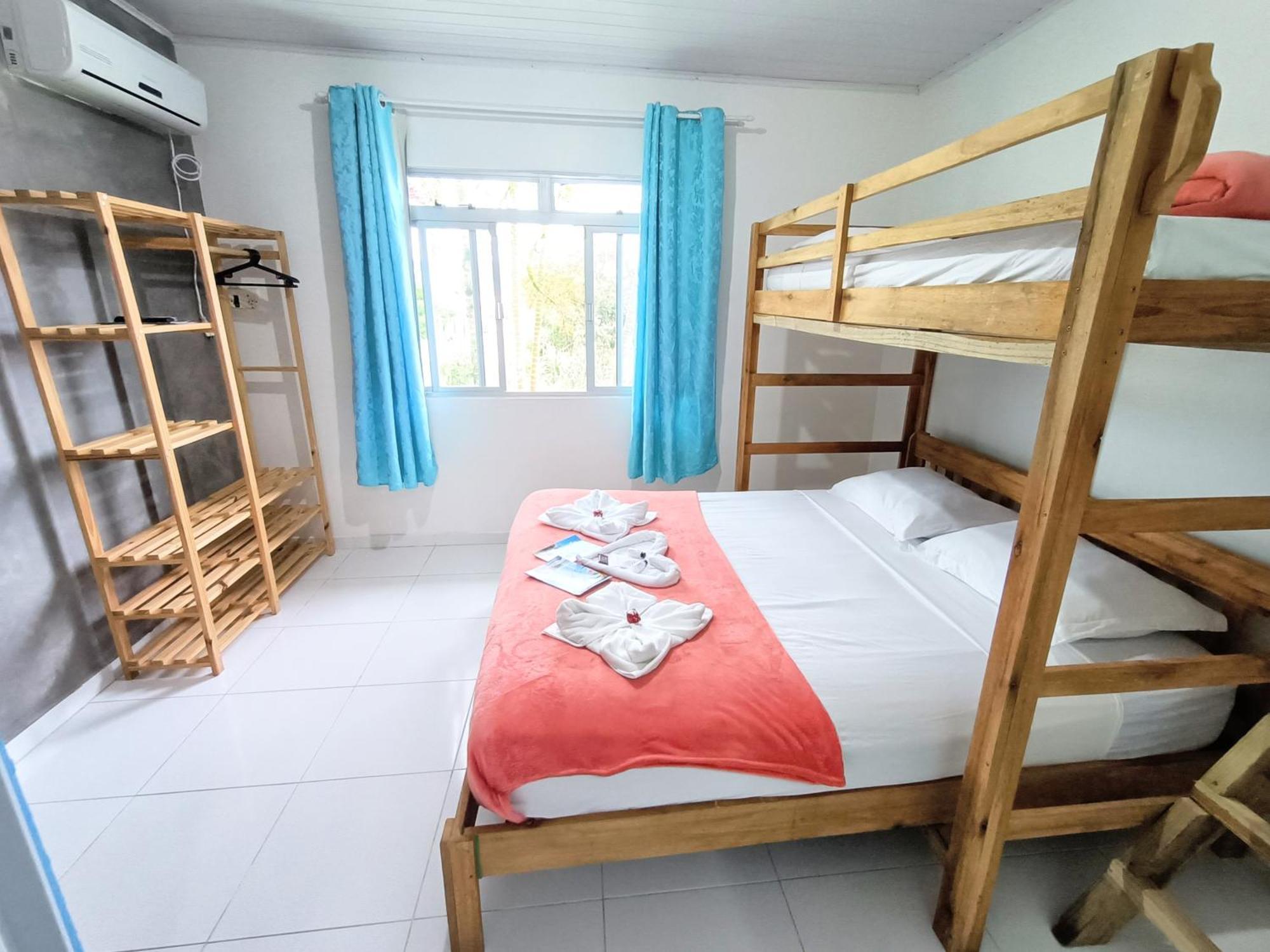 Hostel Casa Da Vo Rosa Governador Celso Ramos Luaran gambar