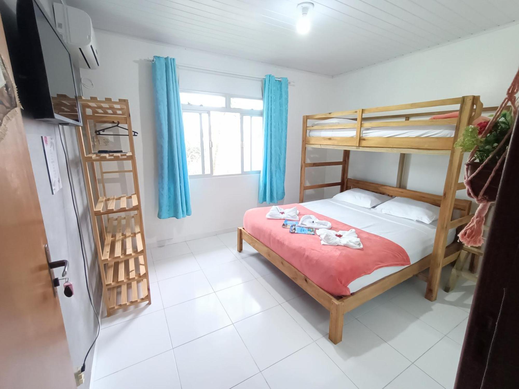 Hostel Casa Da Vo Rosa Governador Celso Ramos Luaran gambar