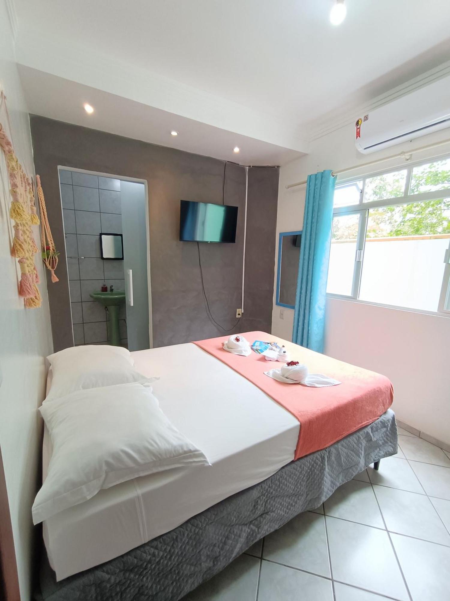 Hostel Casa Da Vo Rosa Governador Celso Ramos Luaran gambar