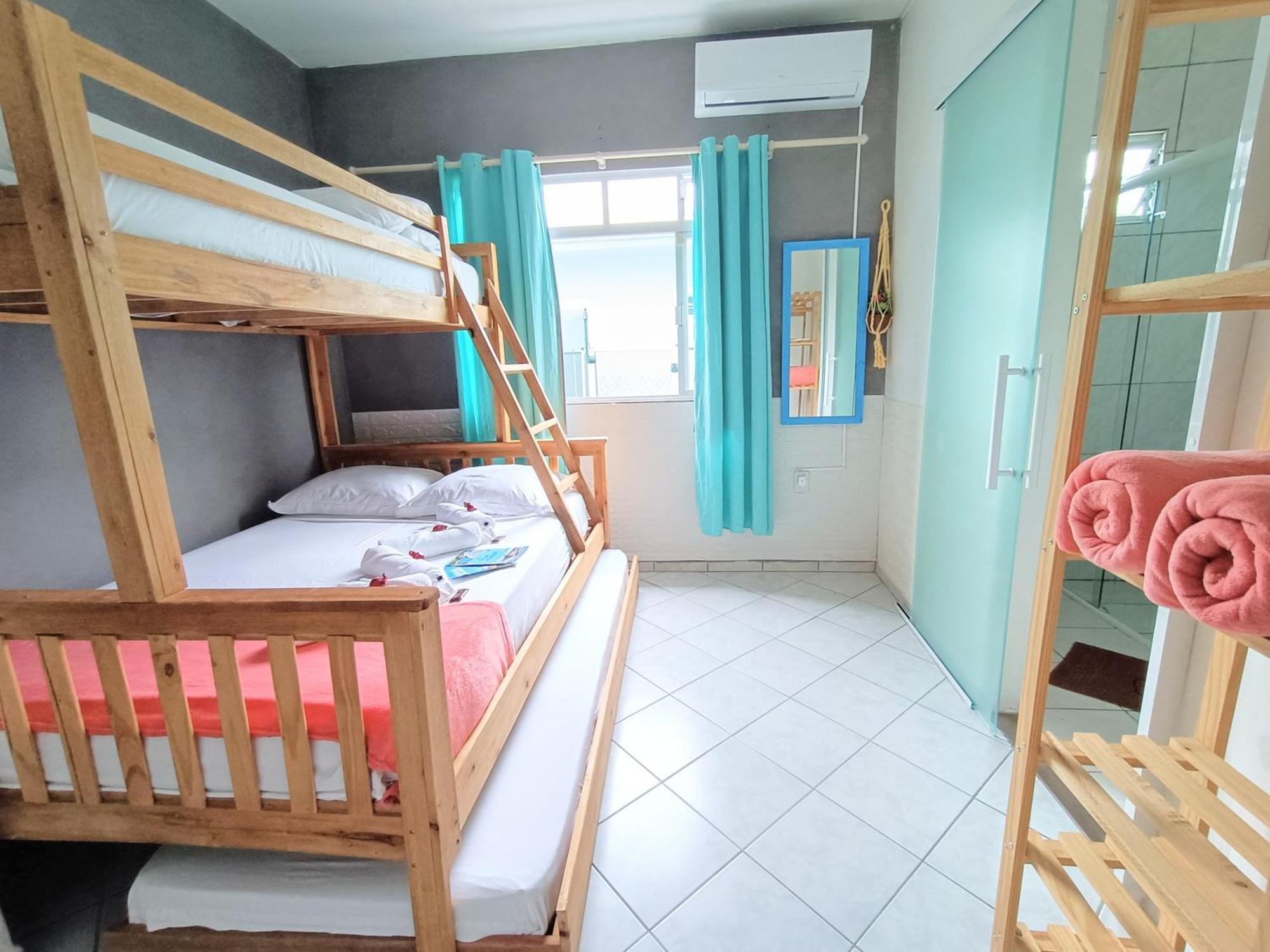 Hostel Casa Da Vo Rosa Governador Celso Ramos Luaran gambar