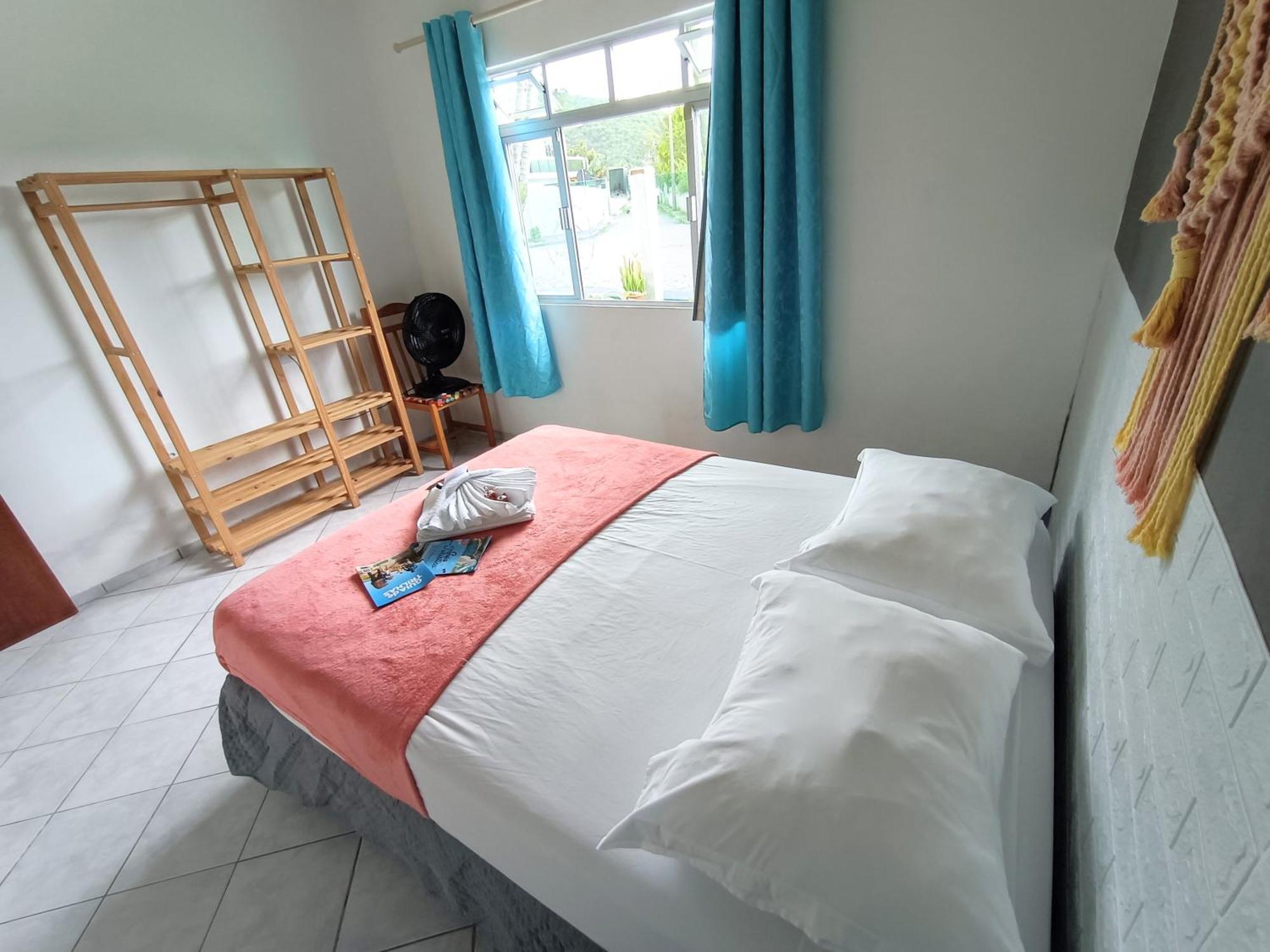 Hostel Casa Da Vo Rosa Governador Celso Ramos Luaran gambar