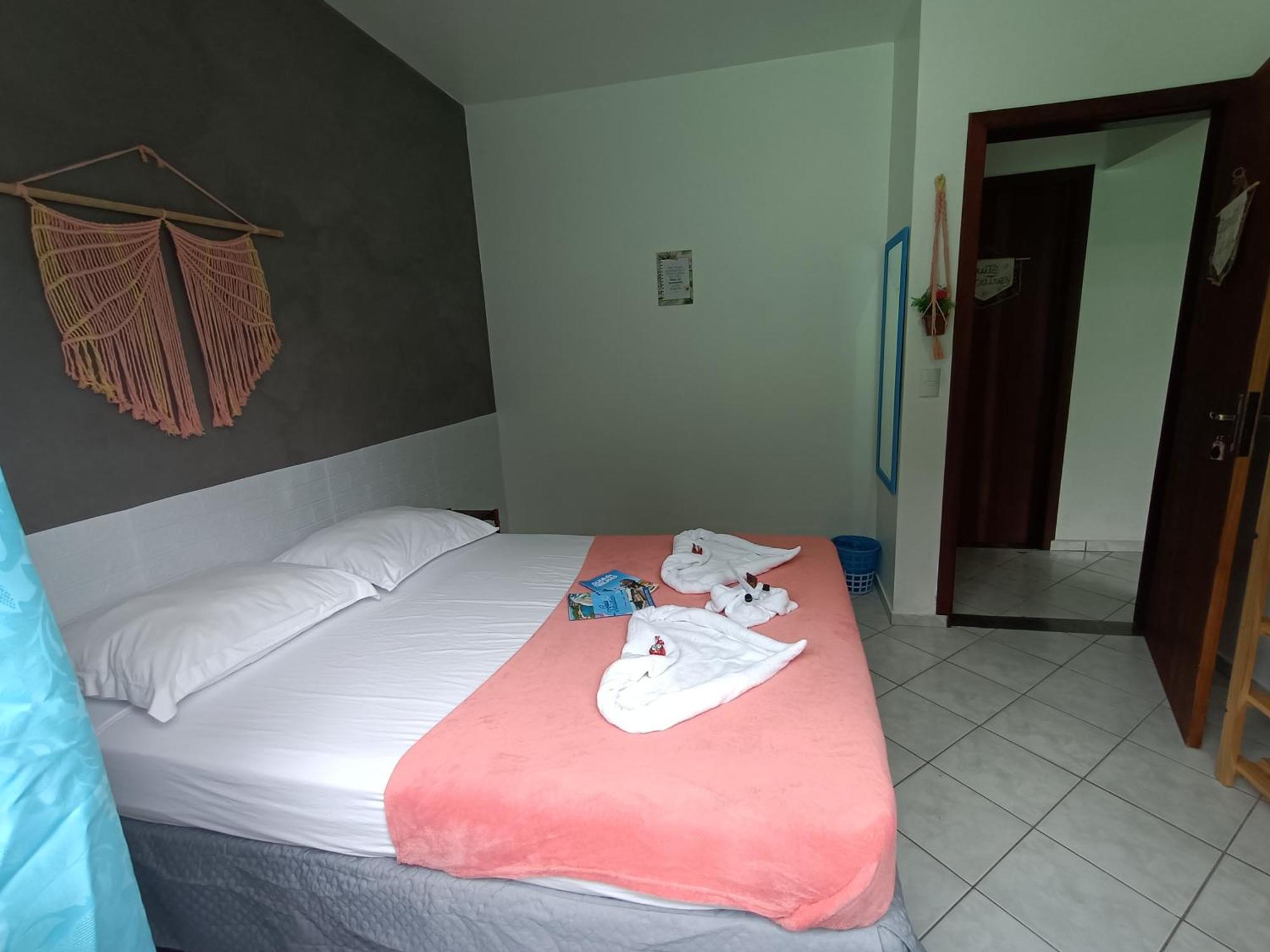Hostel Casa Da Vo Rosa Governador Celso Ramos Bilik gambar